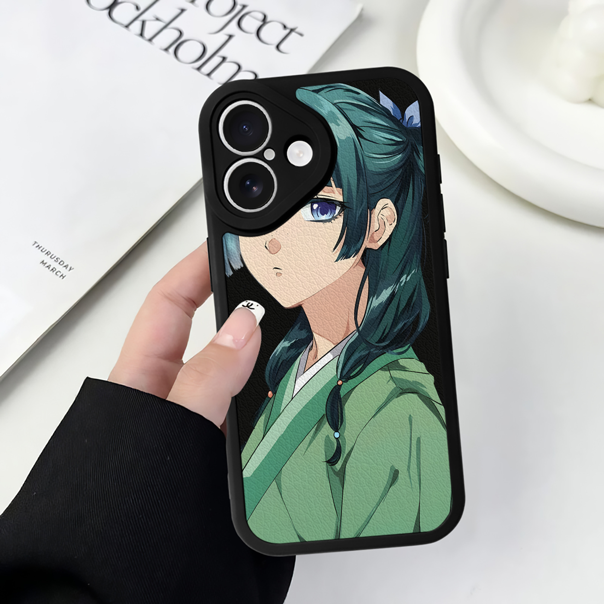 （画像用） 薬屋のひとりごと The Apothecary Diaries 【iPhone 16シリーズ対応】シリコンスマホケース（レザー調） 材質：シリコン